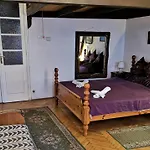 Locomotive Hostal *