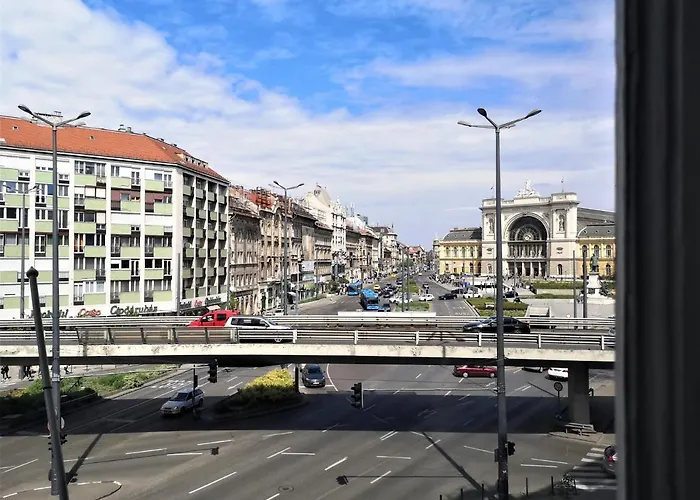 ロコモーティブ ホステル ブダペスト