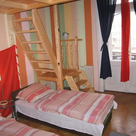 Hostel Locomotive *